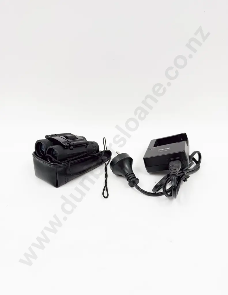 Canon "Rebel T5I EOS 700D" with Assorted Lenses etc Image 1++