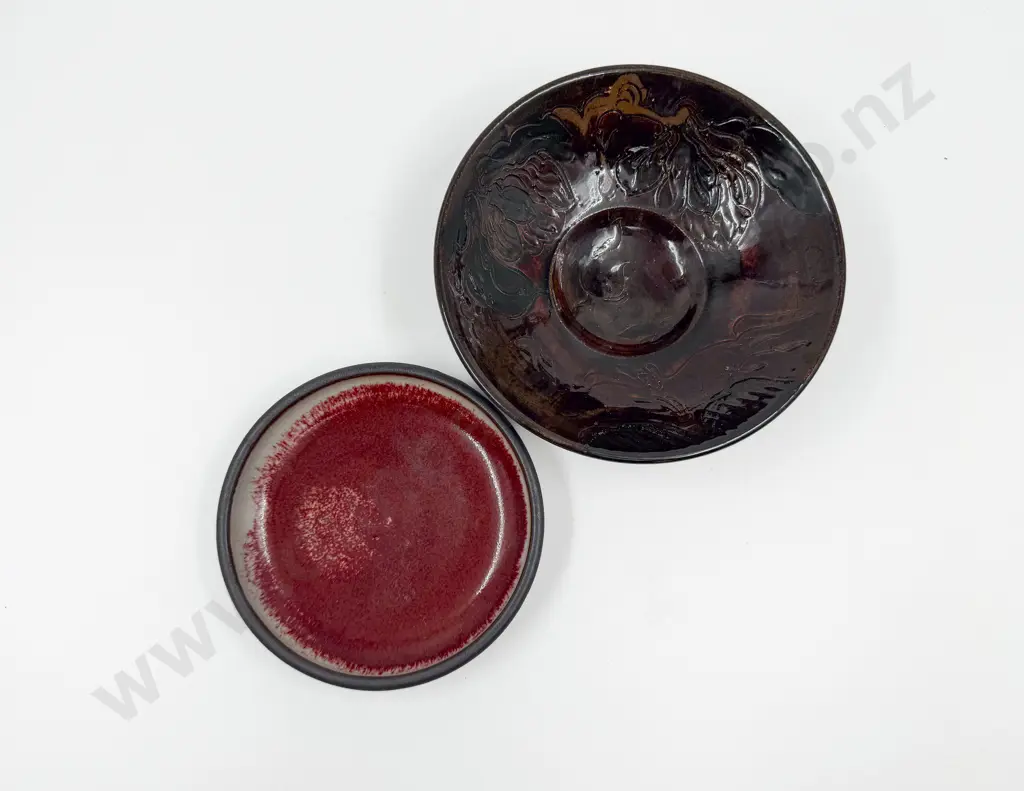 Peter Collis Shallow Dish together with NZ Pottery Pedestal Bowl Image 1++