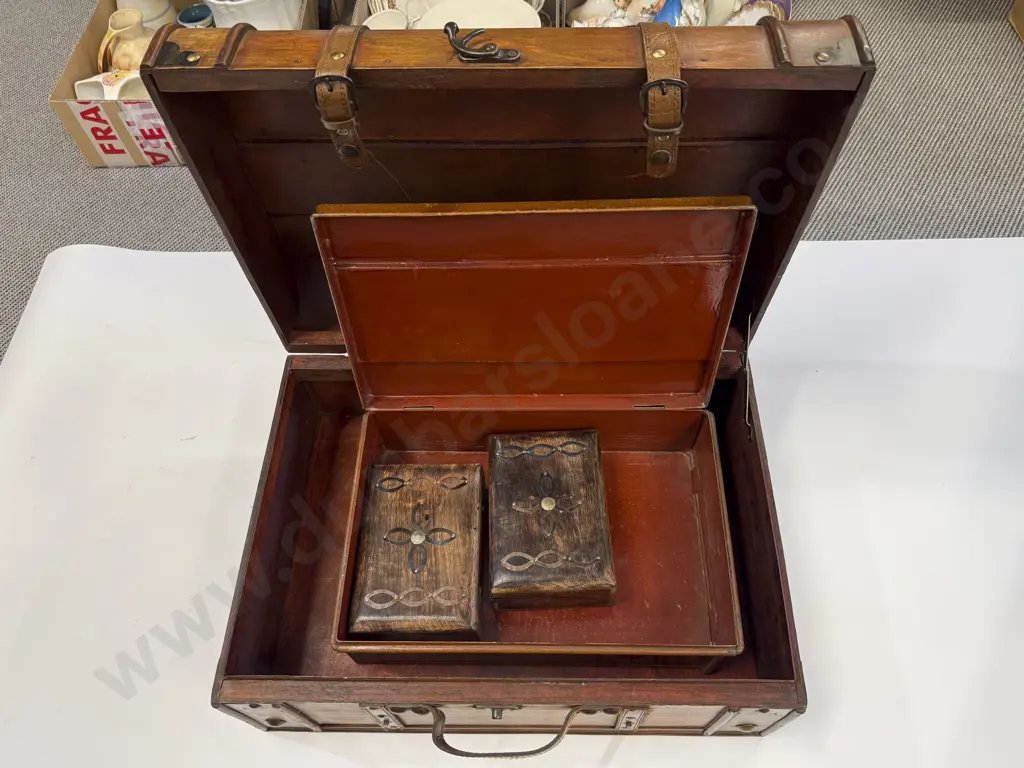 Trunk Form Suitcase with Tin Box and Pair of Jewellery Boxes Image 1++