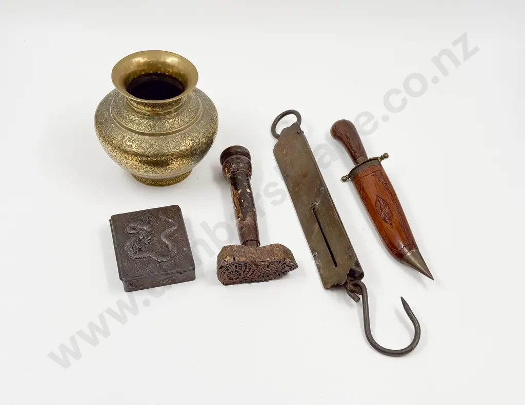 Small Quantity Assorted Metal Ware Image 1++