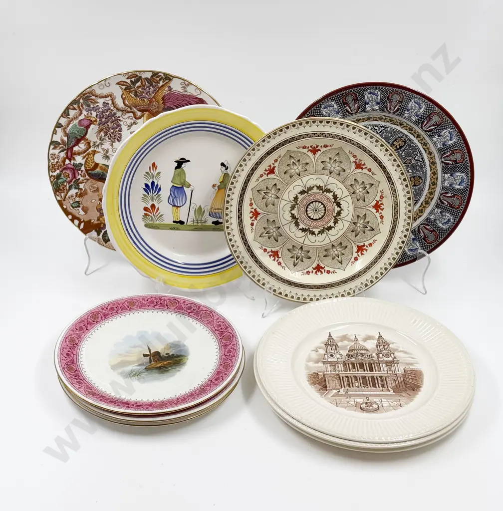 Quantity Assorted Fancy China Plates Image 1++