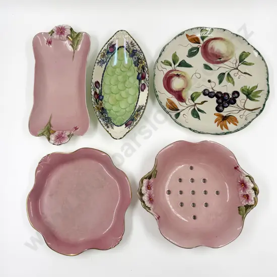 Quantity Assorted China Incl Maling