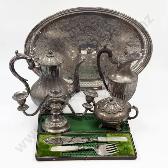 Boxed Two Piece Fish Service and Assorted S/P