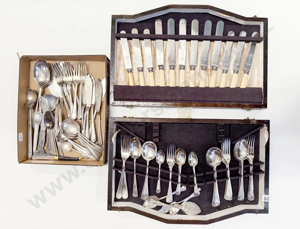 Canteen of S/P Cutlery together with Quantity of Assorted Cutlery Image 1++