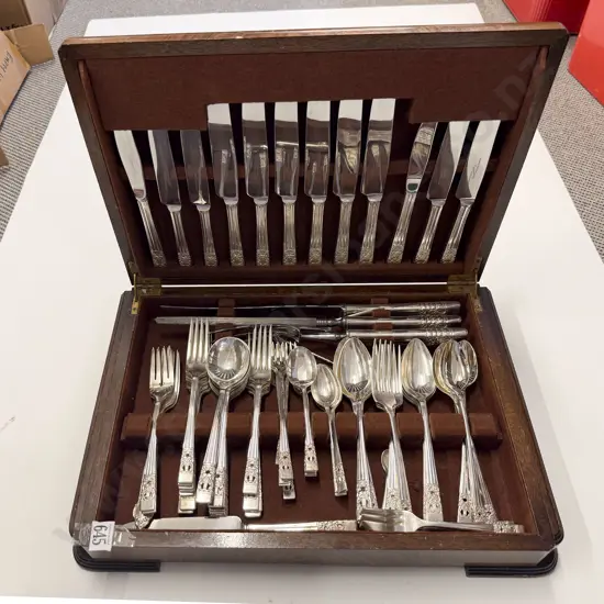Canteen Community Plate Cutlery with Extras