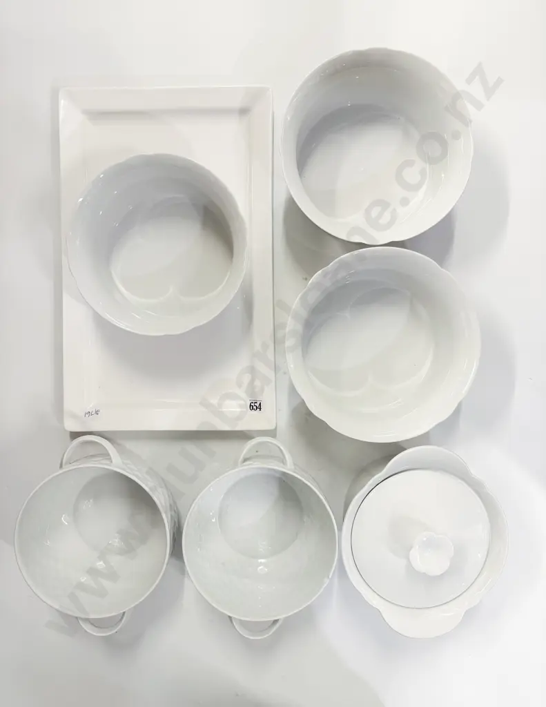 Quantity of White Crockery Serving Ware Image 1++