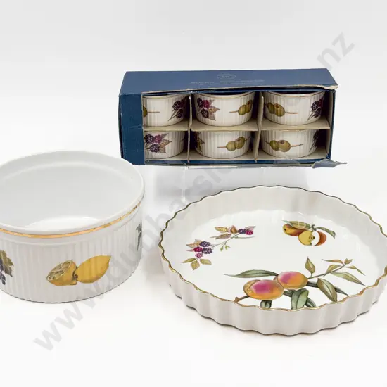 Two Pieces Royal Worcester Evesham Pattern China together Boxed Set Six Ramekins
