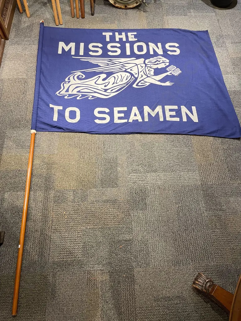 Two Assorted Vintage Flags Image 1++