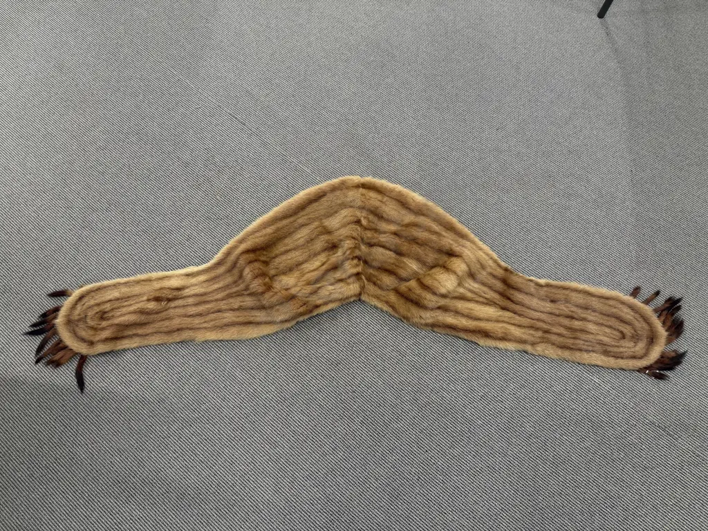 Mink Fur Stole Image 1++