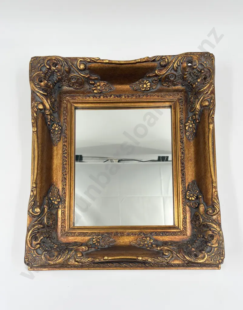 Gilt Framed Wall Mirror Image 1++