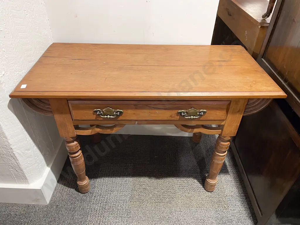 Victorian Single Drawer Side Table Image 1++