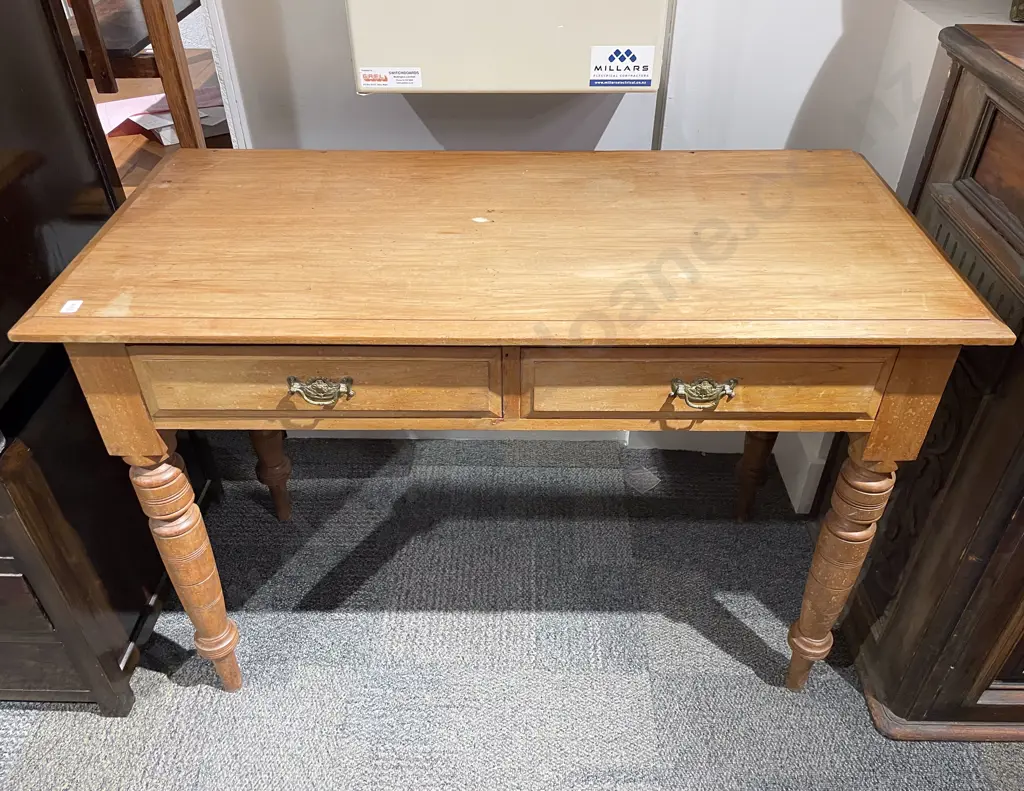 Late Vict. Side Table Image 1++