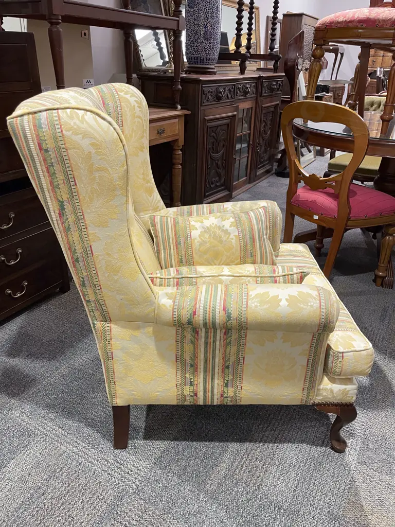 Modern Upholstered Wing Back Arm Chair Image 1++