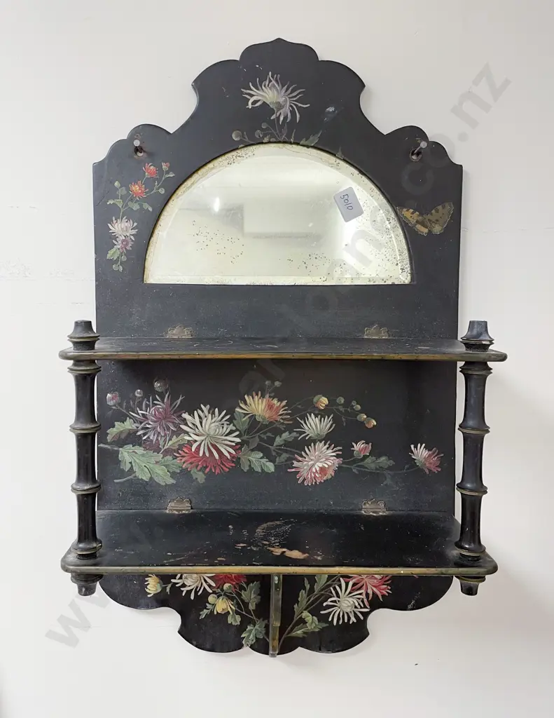 Early C20th Japanese Lacquered Wall What-Not Image 1++