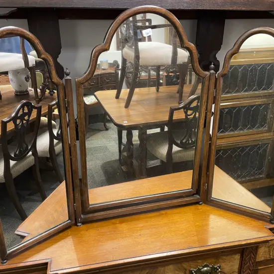 Three Panel Dressing Mirror