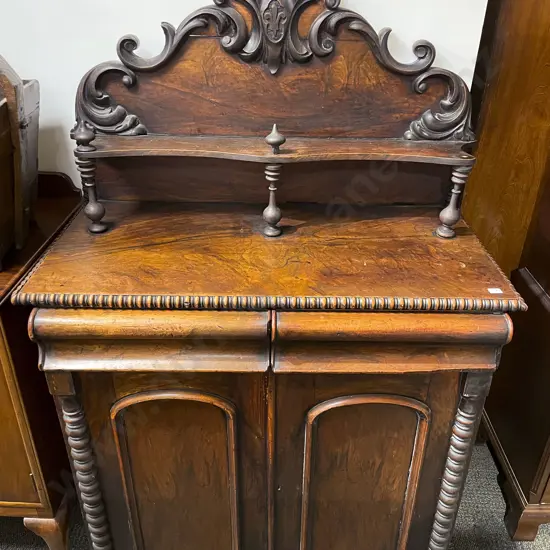 Vict. Mahogany Chiffonier