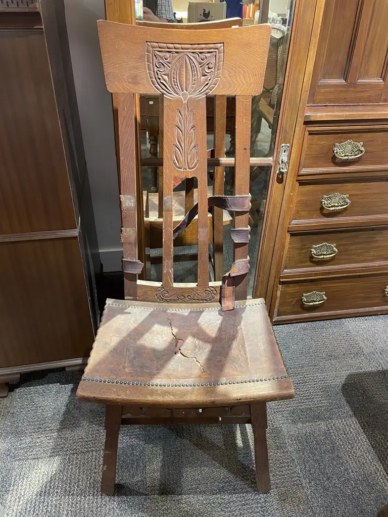 Arts and Crafts Oak Highback Single Chair Image 1++