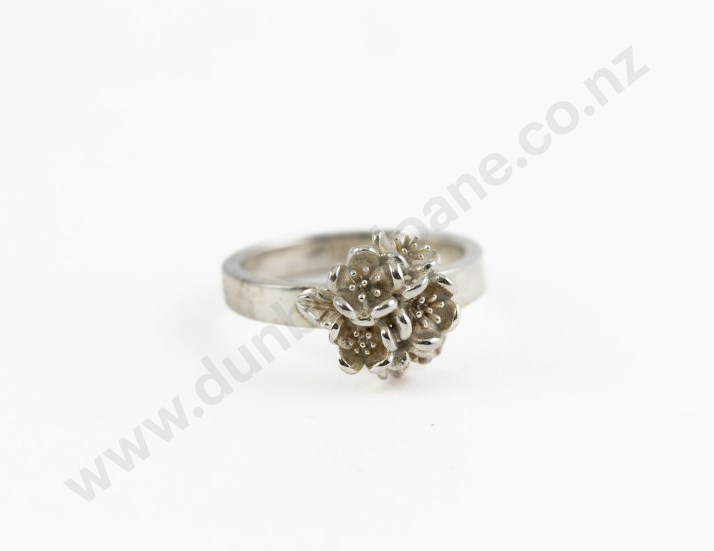 Karen walker hot sale botanical ring